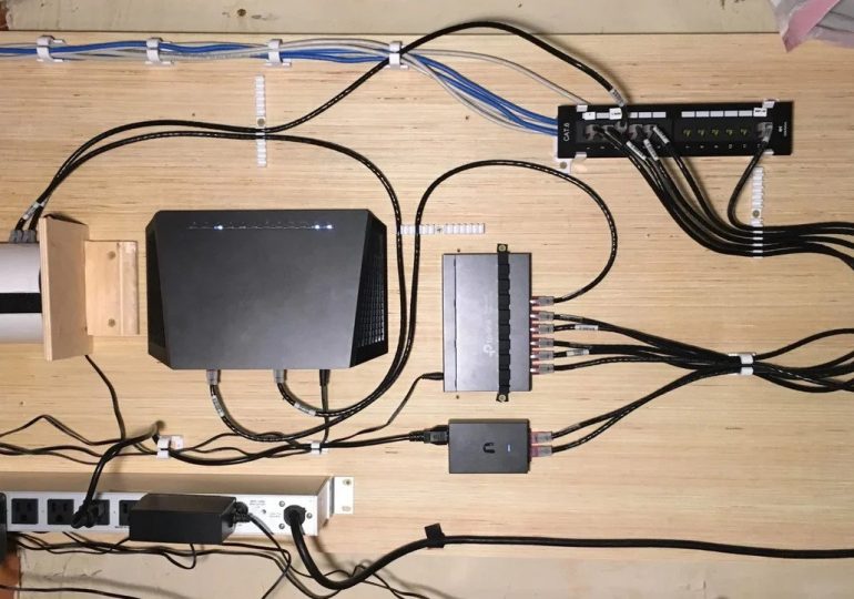 Cable Management: 15 modeli, które pomogą utrzymać porządek w IT