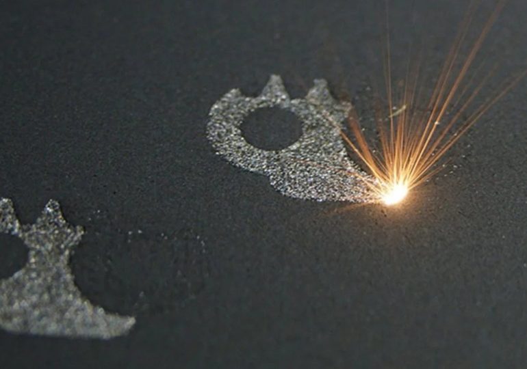 Selektywne topienie laserowe (SLM) - Druk 3D wyjaśniony w przystępny sposób