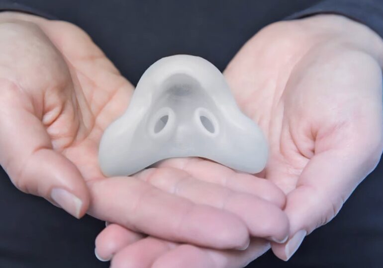 Innowacyjna maska na twarz z druku 3D ułatwia oddychanie osobom cierpiącym na bezdech senny